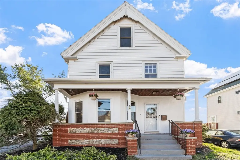 10 Lake View Pl, Lynn, MA 01904 - #1