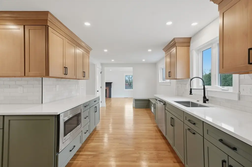 105 Stafford Road, Lowell, MA 01852 - #1