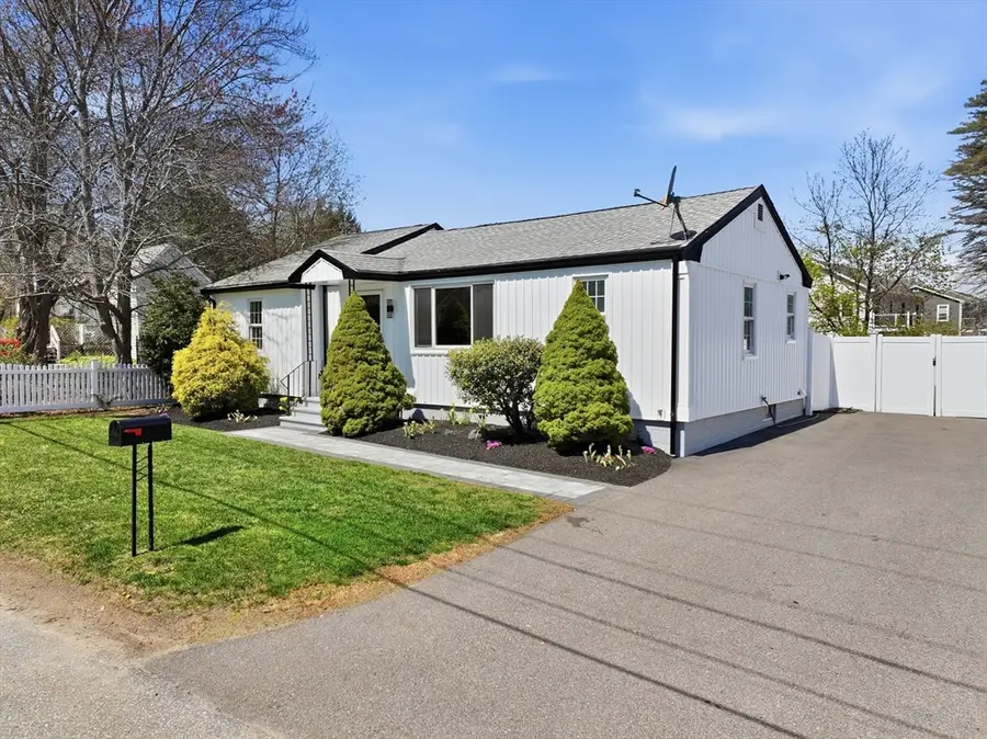 20 Mellen St, Hopedale, MA 01747 - #2