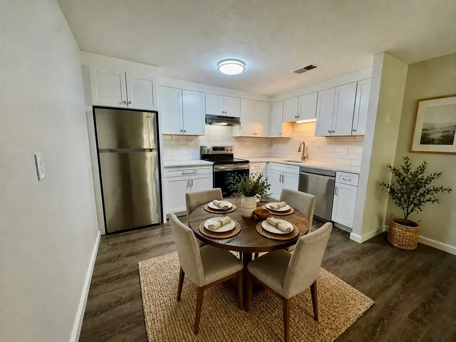 346 Neponset St #C, Canton, MA 02021 - #2