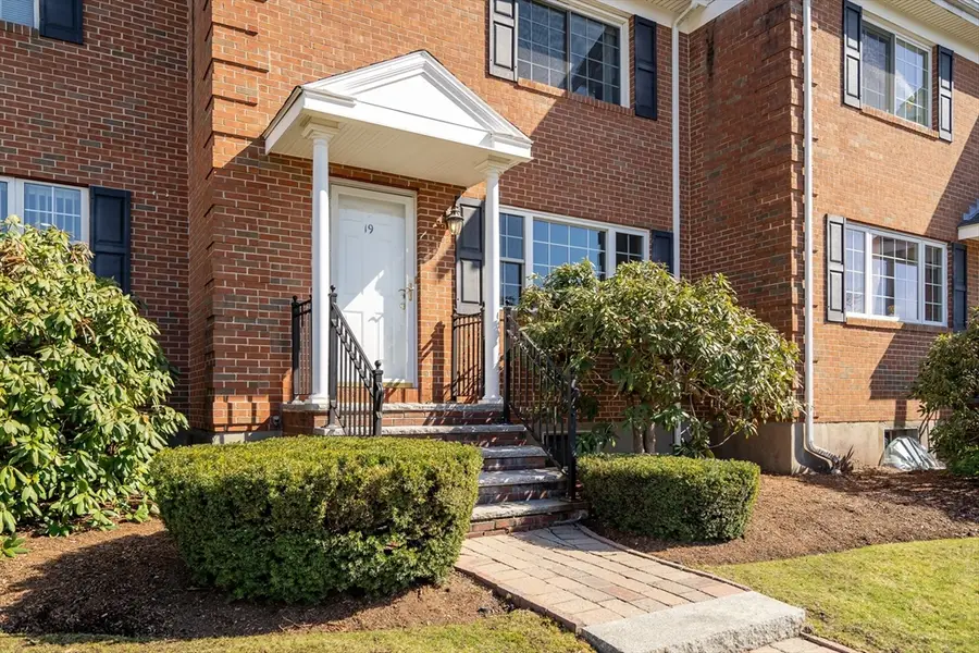 19 April Ln #19, Lexington, MA 02421 - #3
