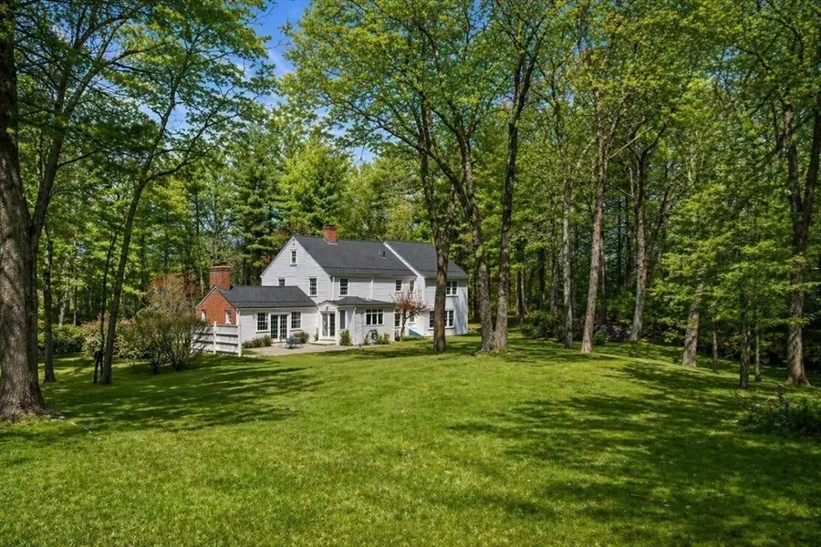 28 Centre St, Dover, MA 02030 - #3