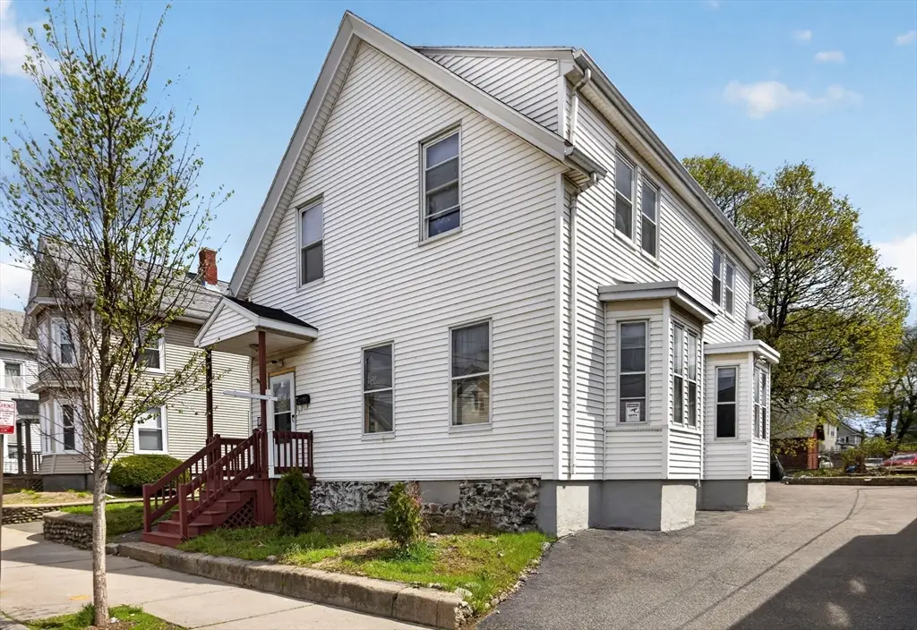 11 Clinton St, Everett, MA 02149 - #1