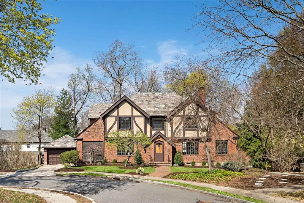 38 Payson Terace, Belmont, MA 02478 - #1