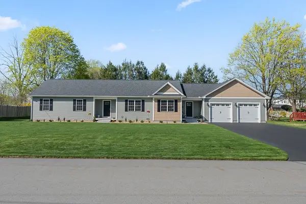 17 Brodeur Ave, Webster, MA 01570