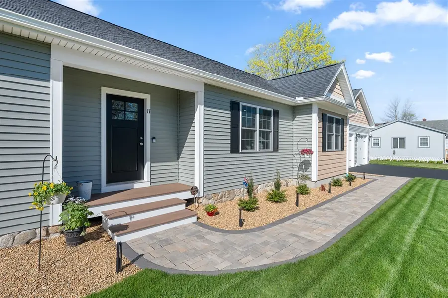 17 Brodeur Ave, Webster, MA 01570 - #3