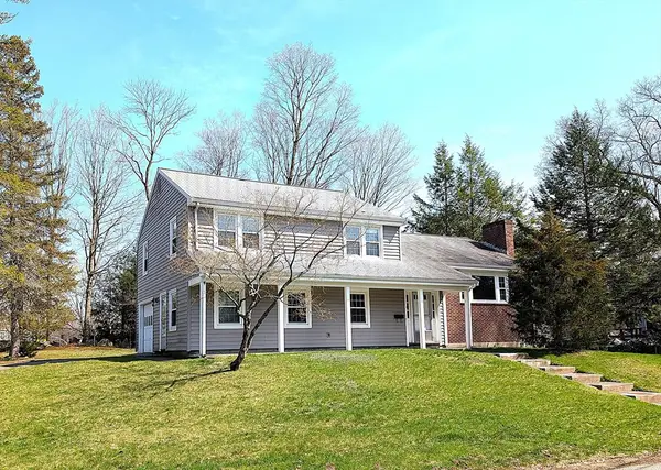 1 Louise St, Maynard, MA 01754