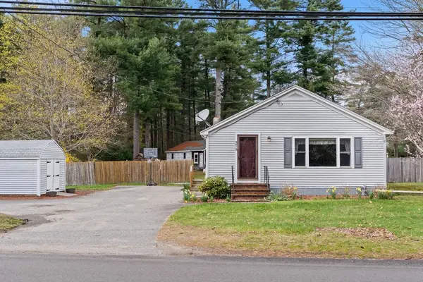 37 Anderson Ave, Middleboro, MA 02346