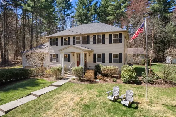 189 1/2 Seekonk St, Norfolk, MA 02056