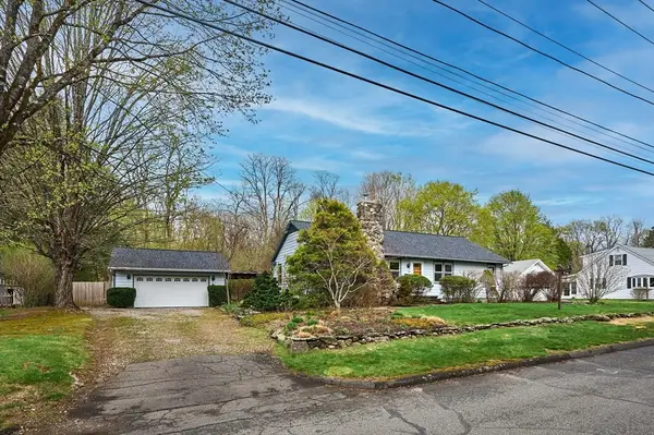 56 Oak St, Northampton, MA 01062