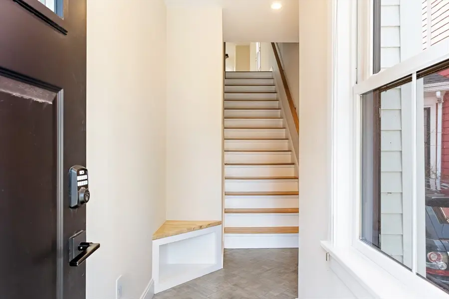 12 Putnam St #2, Somerville, MA 02143 - #2