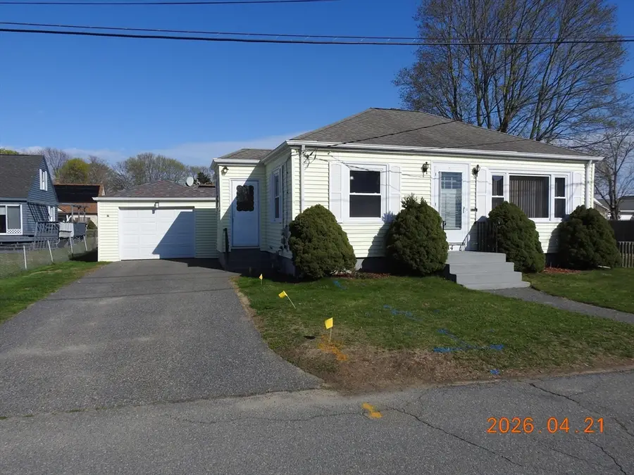 14 Mccallion St, Swansea, MA 02777 - #2