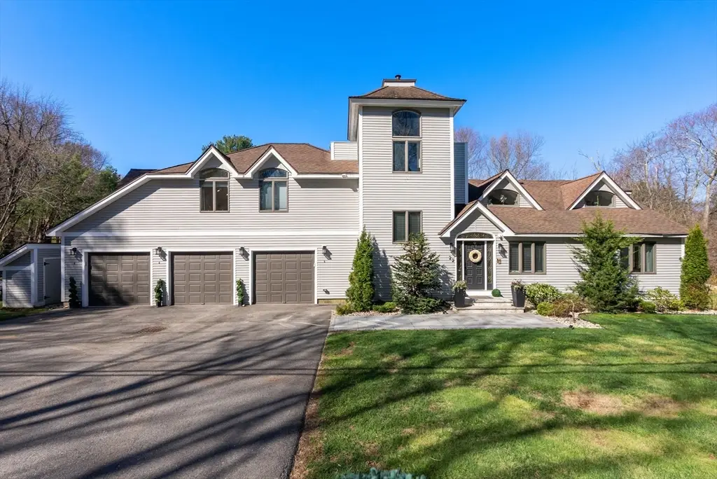 22 Old Cambridge Turnpike, Lincoln, MA 01773 - #1