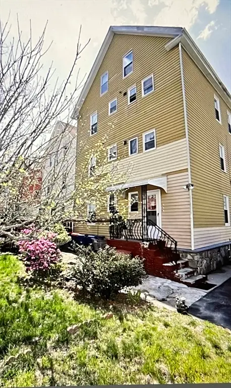 10 Viall Street, New Bedford, MA 02744