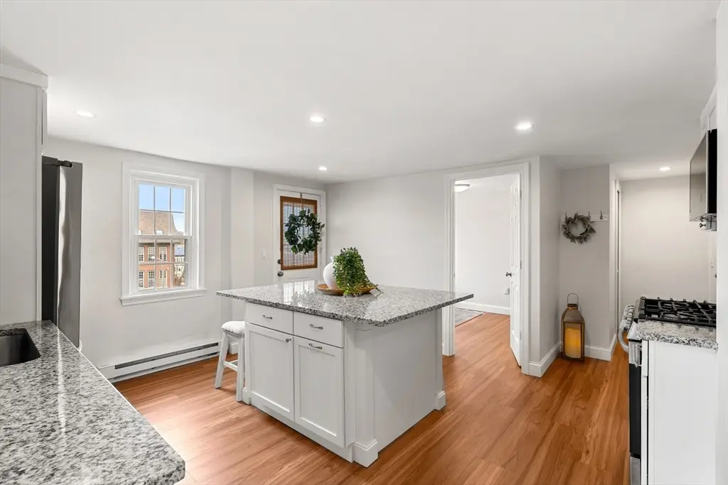 40 Middle Street #3a, Gloucester, MA 01930 - #1