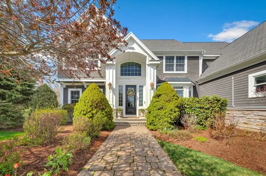 4 Nipmuc Ln, Southborough, MA 01772 - #2