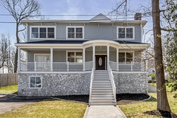 5 Cottage St, Nahant, MA 01908