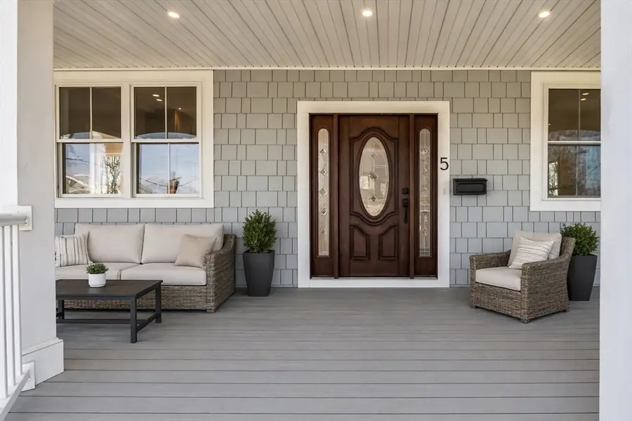 5 Cottage St, Nahant, MA 01908 - #3