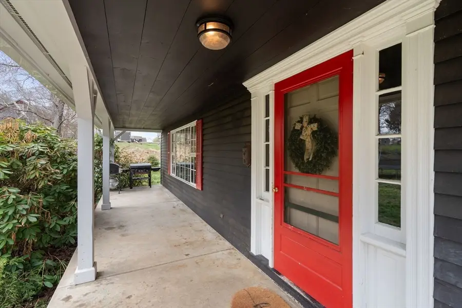 34 Roy Ter, West Brookfield, MA 01585 - #2