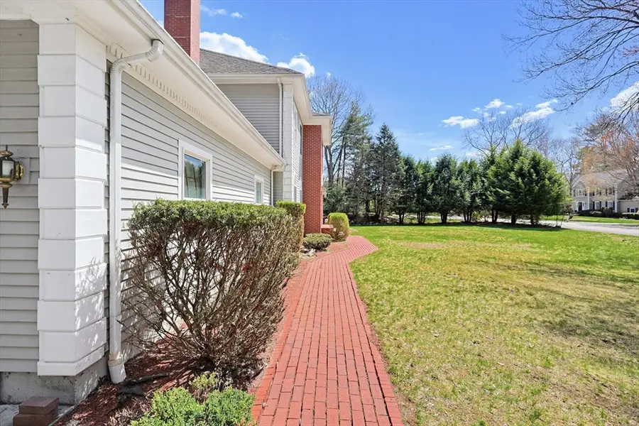 23 Cornerstone Dr, Easton, MA 02356 - #3