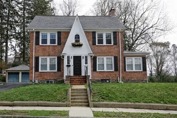 22 Longfellow Rd, Worcester, MA 01602