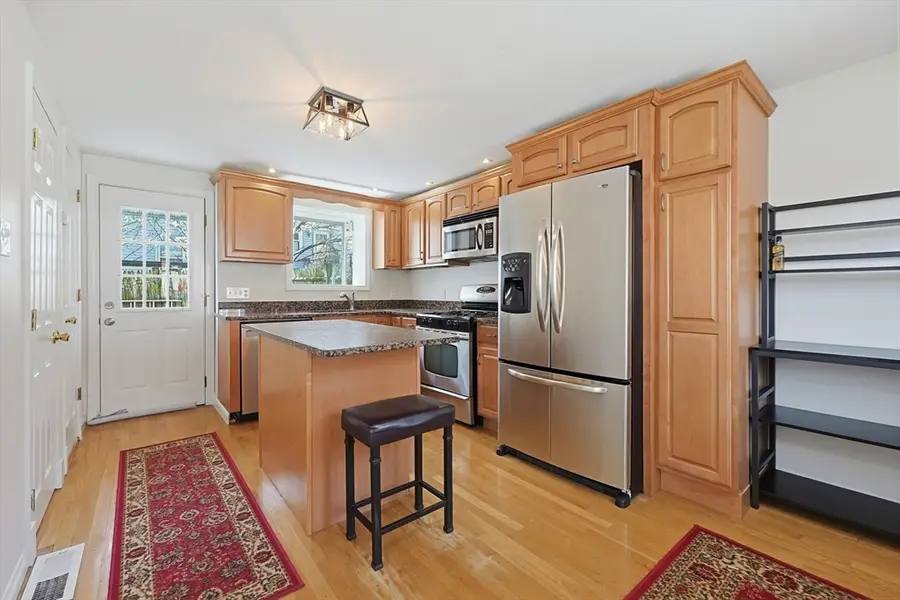 453 E 5th St, Boston, MA 02127 - #3