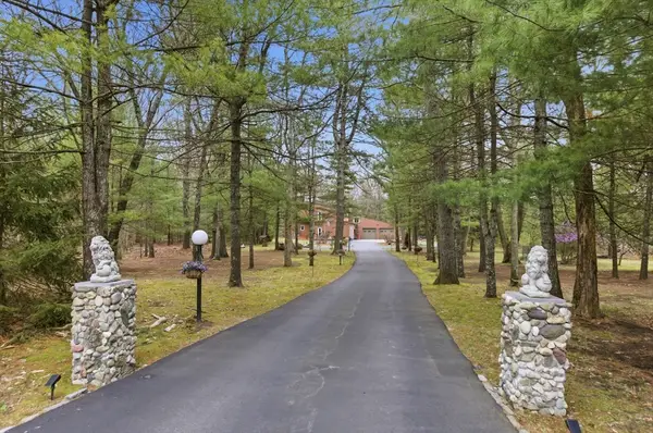 89 Walker St, Seekonk, MA 02771