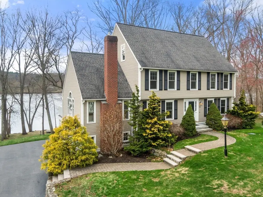 16 Merrimack River Rd, Groveland, MA 01834 - #2