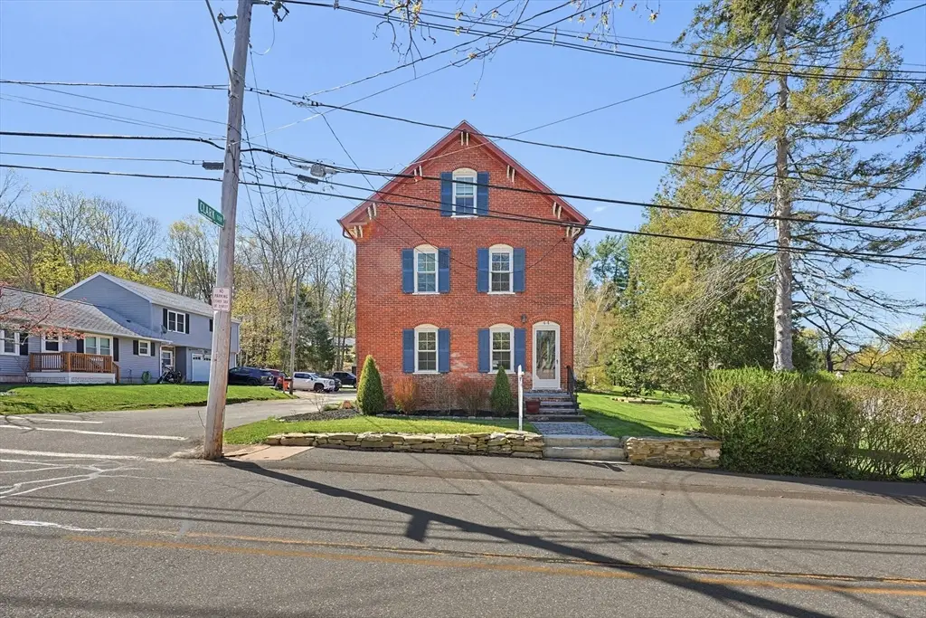 44 Clark St, Spencer, MA 01562 - #1