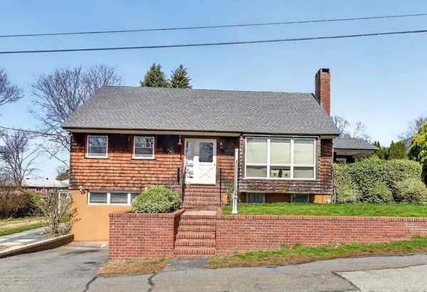 6 Desmond Dr, Nahant, MA 01908