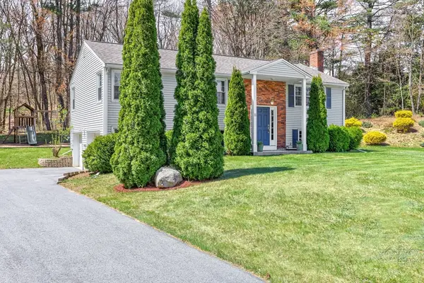 11 Farragut Way, Holden, MA 01520