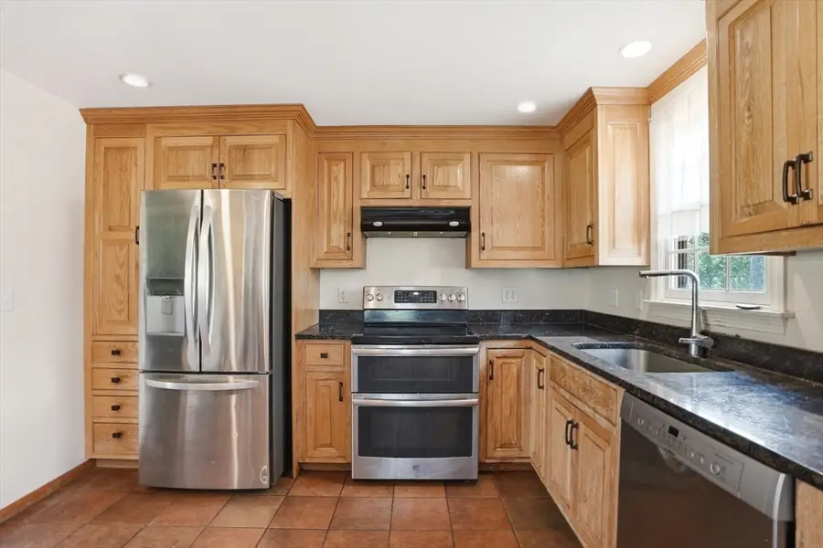 8 Three Ring Rd, Scituate, MA 02066 - #3