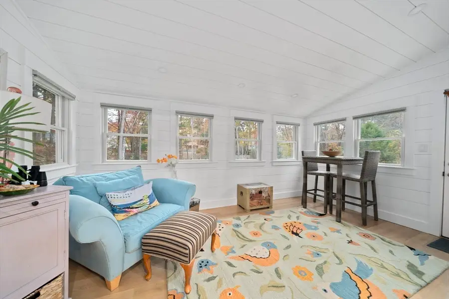 53 Chestnut St, Hanover, MA 02339 - #3