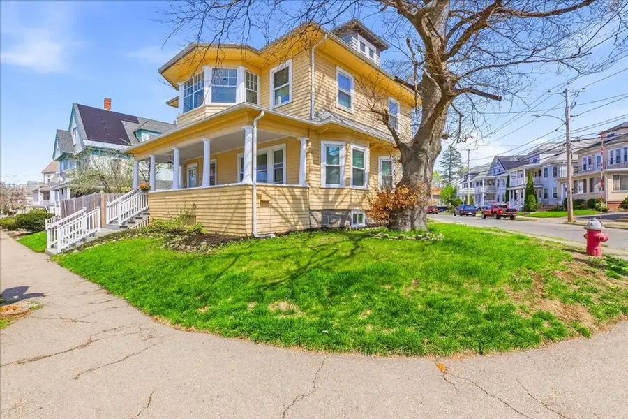 82 Blue Hill Ave, Milton, MA 02186 - #2