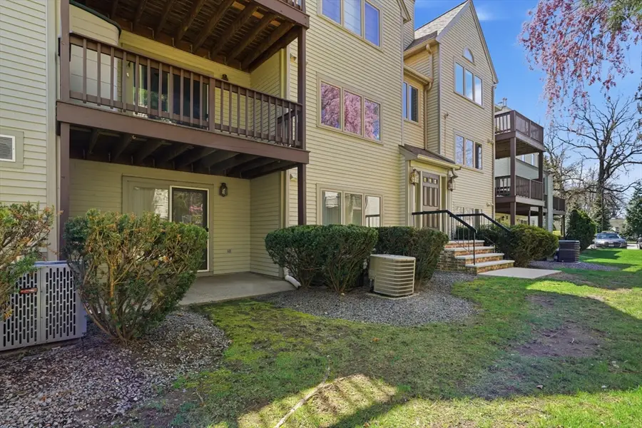63 Maple St #F, Canton, MA 02021 - #3