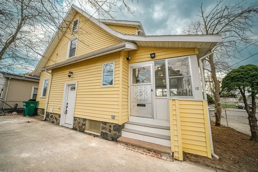 12 Wass St, Lynn, MA 01902 - #3