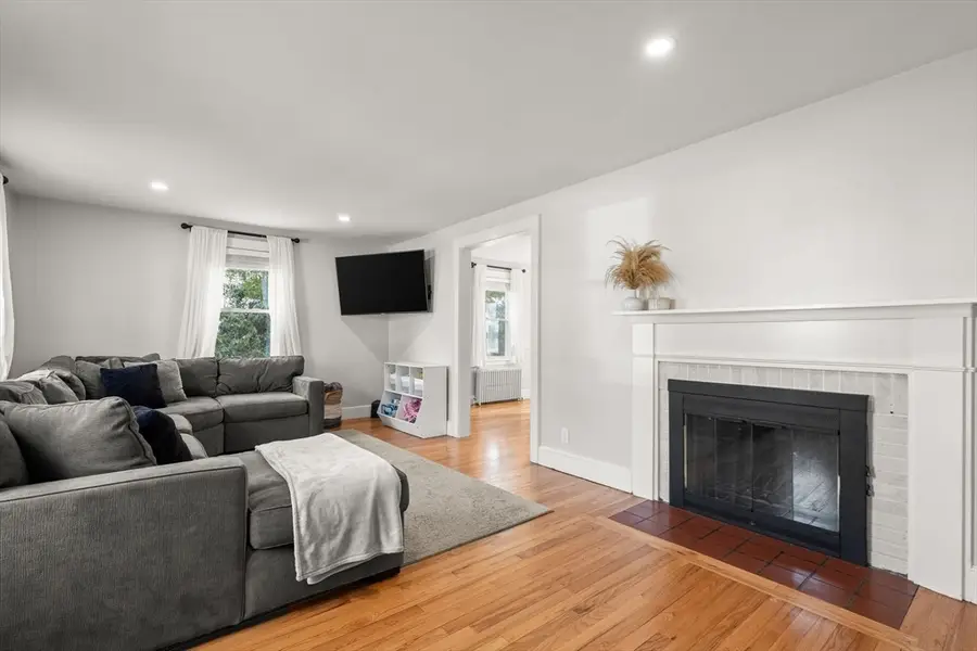 46 Newbert Ave, Weymouth, MA 02190 - #3