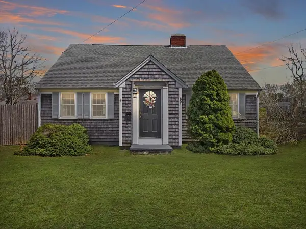 64 Ocean Ave, Yarmouth, MA 02664