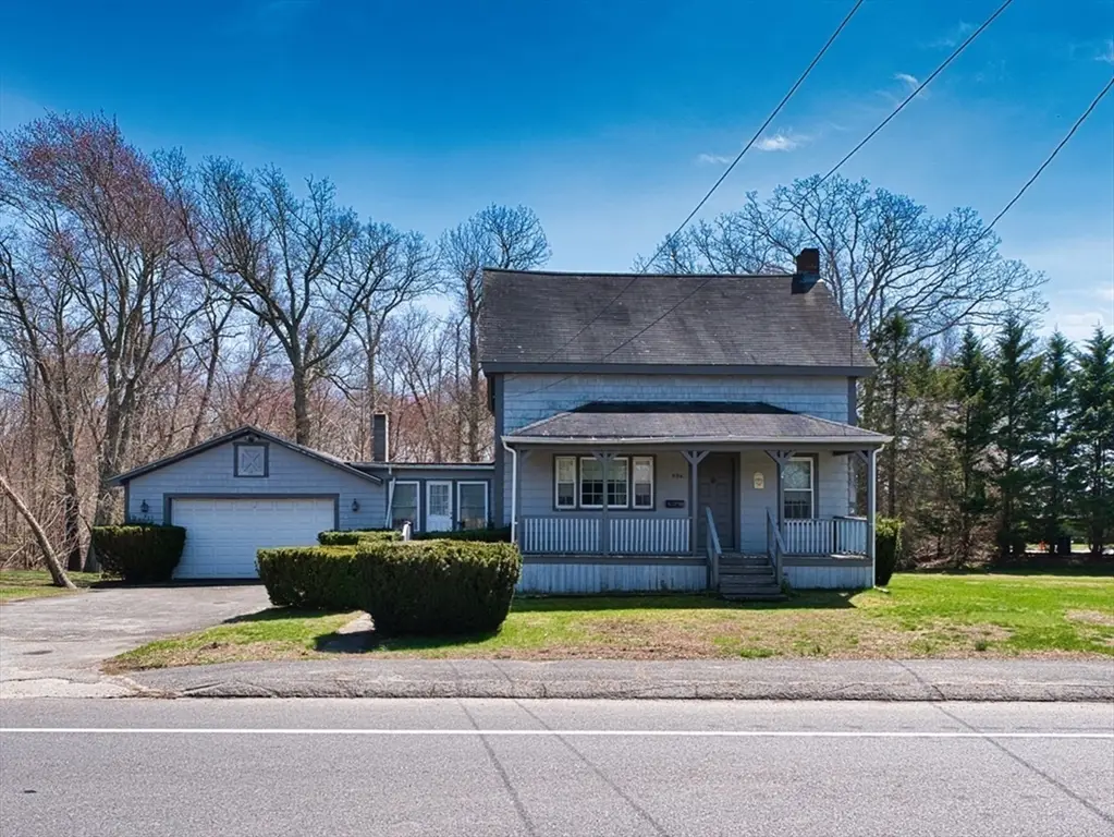 504 Russells Mills Rd, Dartmouth, MA 02748 - #1