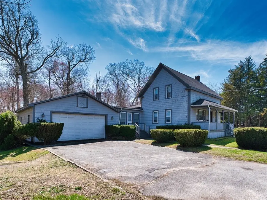 504 Russells Mills Rd, Dartmouth, MA 02748 - #2