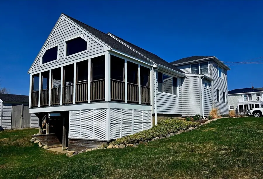 19 Dartmouth Rd, Ipswich, MA 01938 - #3