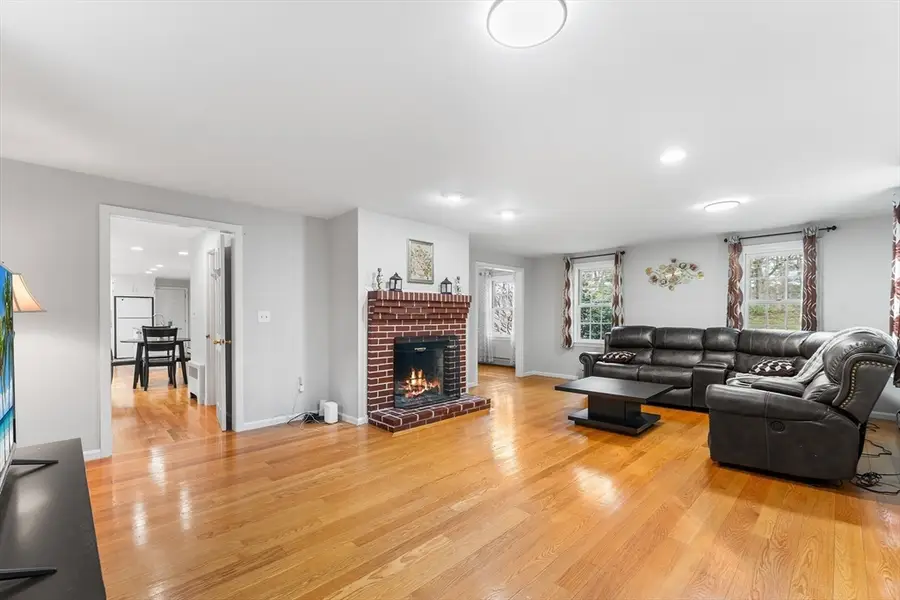 7 Providence Rd, Westford, MA 01886 - #3