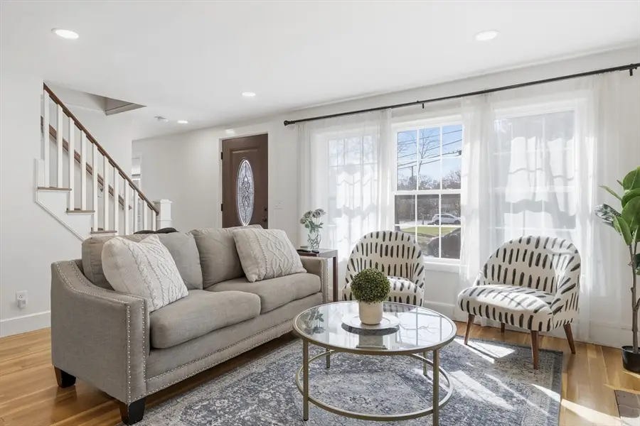 10 Great Pines Ave, Burlington, MA 01803 - #3