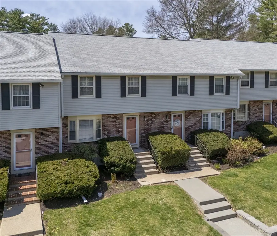 32 Pinebrook Ln #32, Easton, MA 02375 - #1