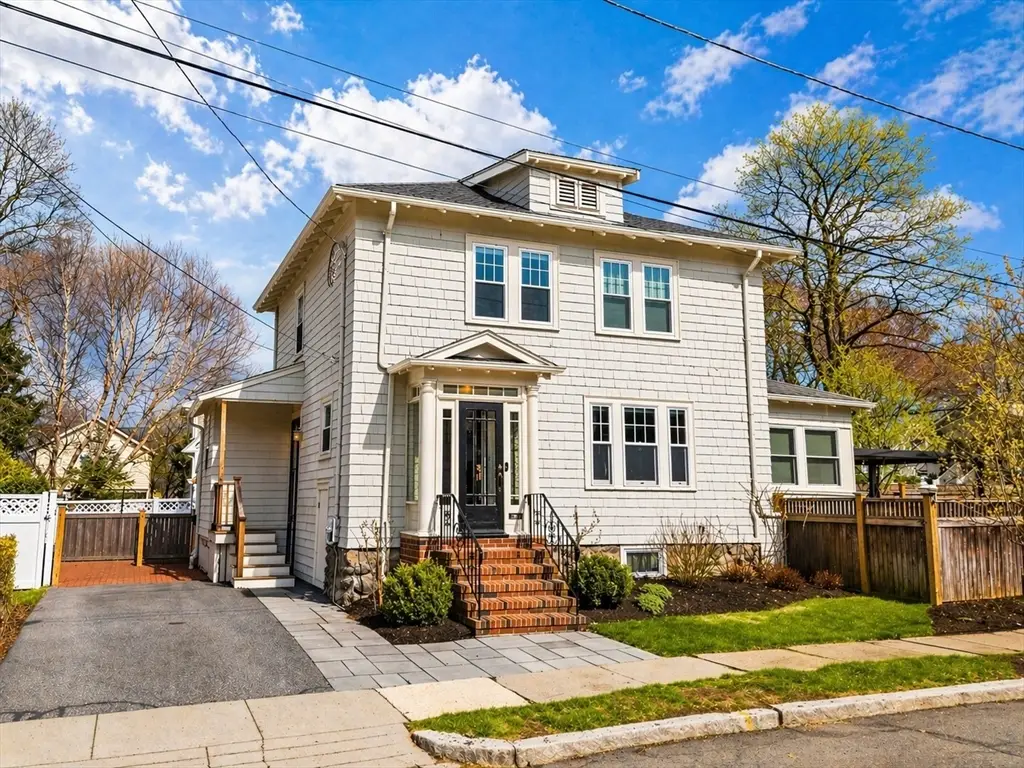 5 Thirteenth St, Melrose, MA 02176 - #1
