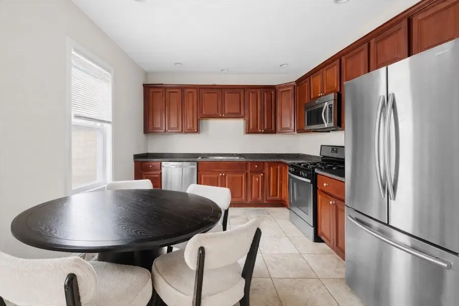 128 Cottage St, New Bedford, MA 02740 - #3