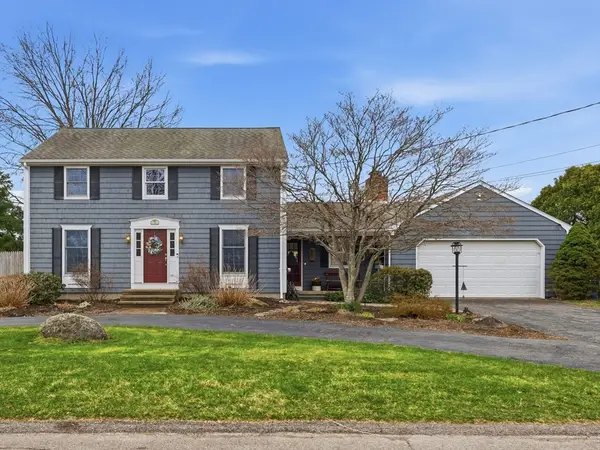 24 Kenyon Drive, Seekonk, MA 02771