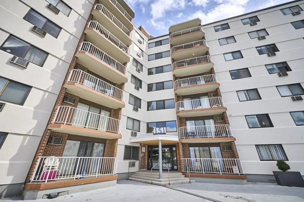 151 Coolidge Ave #404, Watertown, MA 02472 - #1
