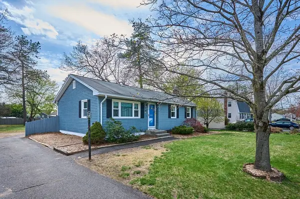 50 Phelps St, Easthampton, MA 01027