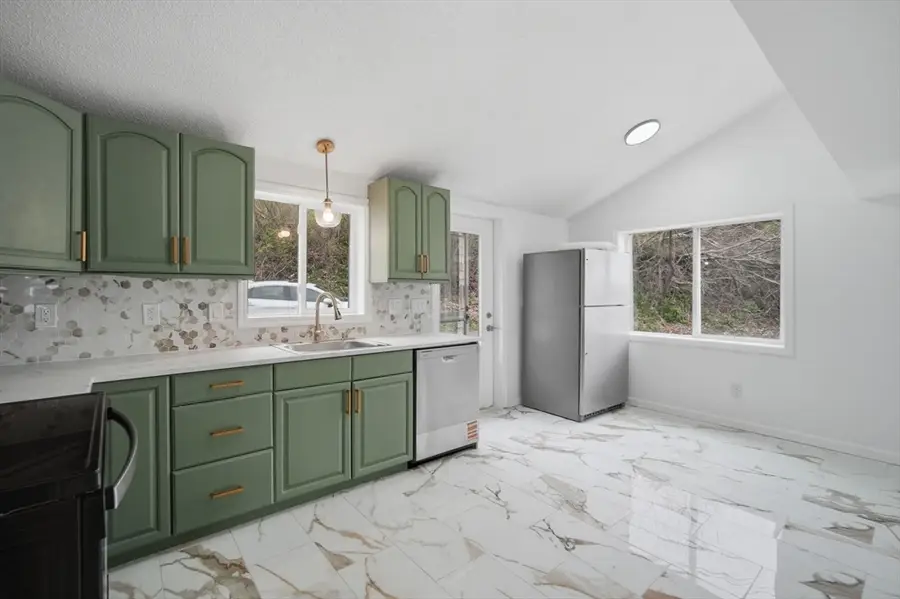 16 North Main, South Hadley, MA 01075 - #3